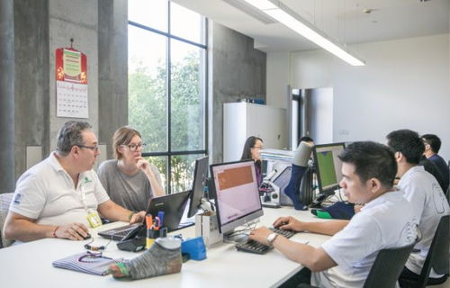 走進(jìn)圣東尼工廠(chǎng) 改變世界的無(wú)縫針織科技原來(lái)是這樣煉成的